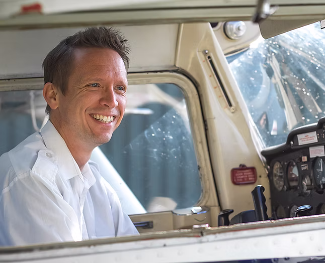 Dave Leggett - Peterborough Flying School Flight Instructor